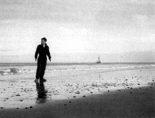 Francois Truffaut’s 'The 400 Blows' ('Les 400 coups'), a classic in the history of cinema, features the misunderstood Antoine Doinel (Jean-Pierre Léaud) and ends with Antoine running away, and running a very long distance, to the ocean.