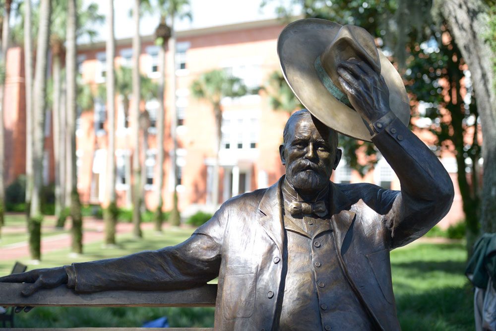 Sculptor Erik Blome created the iconic bronze Stetson sculpture. (Stetson University)