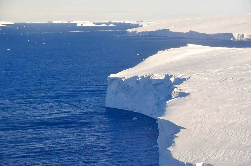 The front of Thwaites Glacier is a jagged, towering cliff. (David Vaughan/British Antarctic Survey)