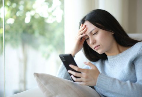 Younger Floridians who spend a lot of time on social media tend to be more anxious on average than other adults in the Sunshine State. Pheelings Media/iStock via Getty Images Plus