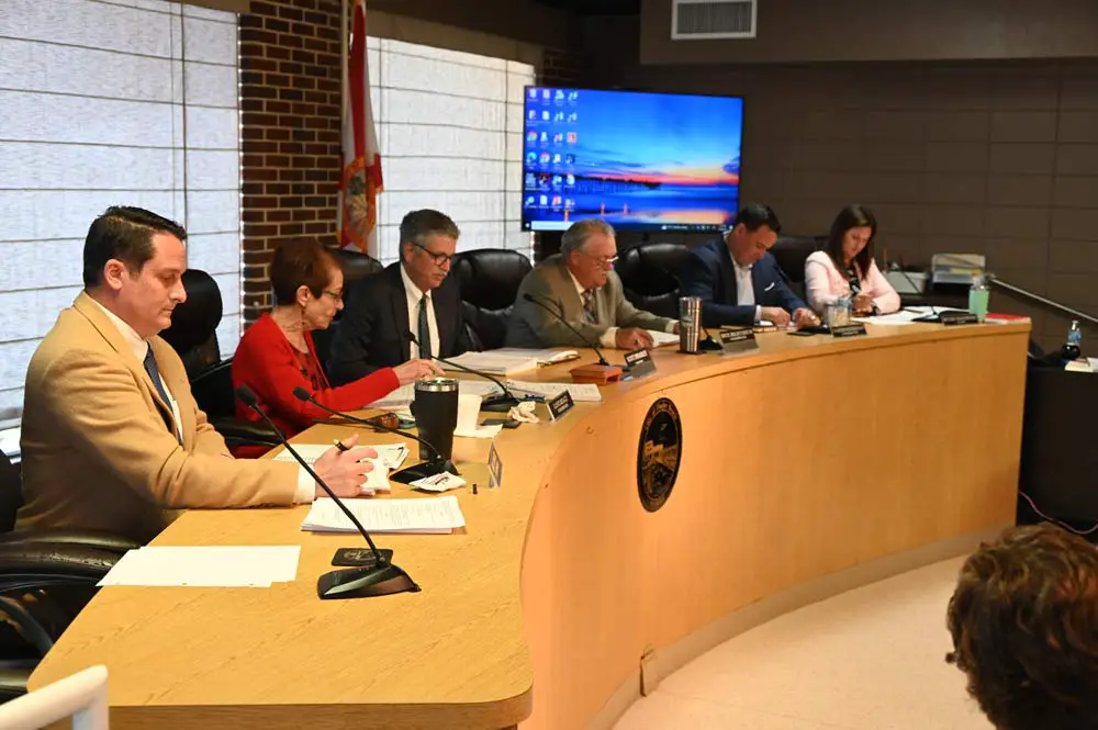 The Flagler Beach City Commission pares down a list of city manager applicants to a few finalists at a special meeting Tuesday. (© FlaglerLive)