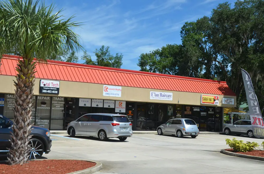 Bunnell's utility billing and Community Development offices will move to a storefront at the strip mall behind the Chicken Pantry in Bunnell, off State Road 100. (© FlaglerLive)