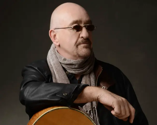 Man of few words: Dave Mason. rock n roll hall of fame