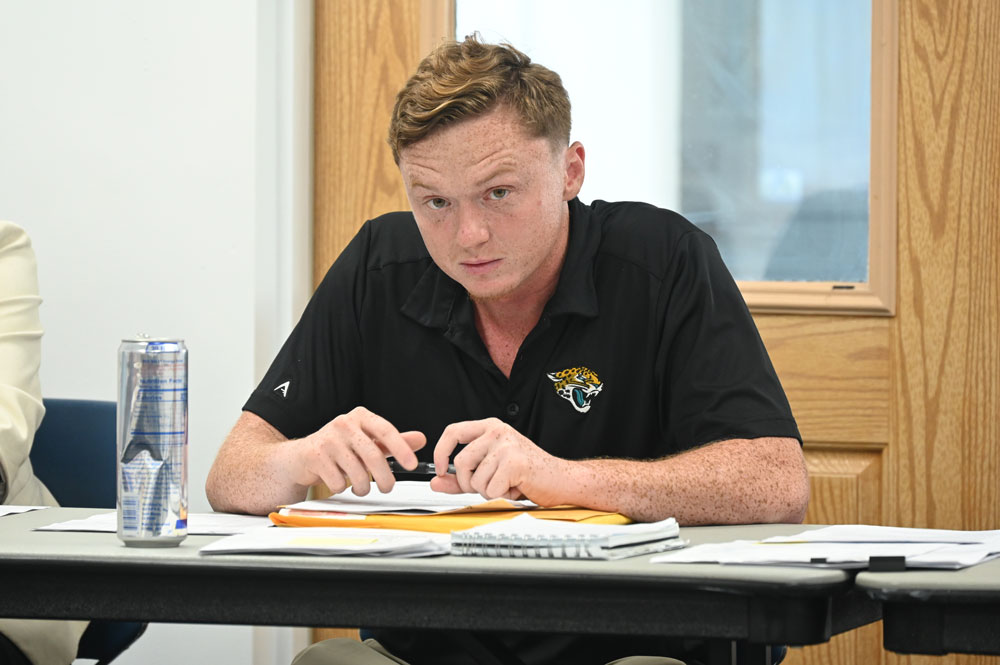 Marineland Mayor Douglas Dew at Thursday's meeting of the town commission. (© FlaglerLive)