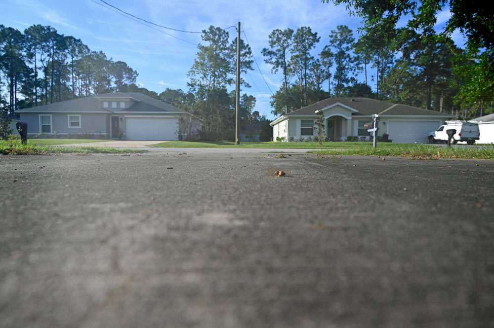 Gray Asphalt Driveway: Warning Signs You Shouldn't Ignore