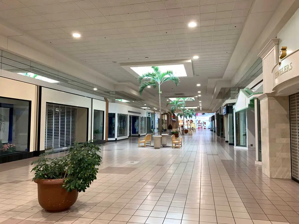 Midway Mall in Elyria, dying. (© FlaglerLive)