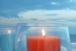 Compassionate Friends parents in mourning candle lighting