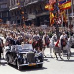 Franco and U.S. President Gerald Ford riding in a ceremonial parade in Madrid, 1975 (Wikimedia Commons)
