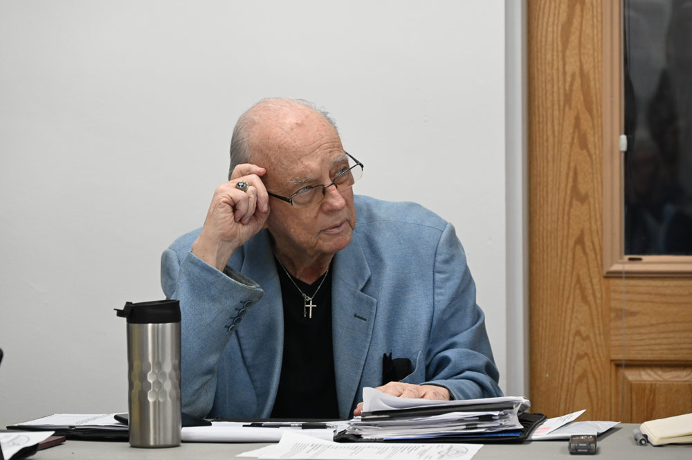 Gary Inks at a Marineland Town Commission meeting in December. (© FlaglerLive)