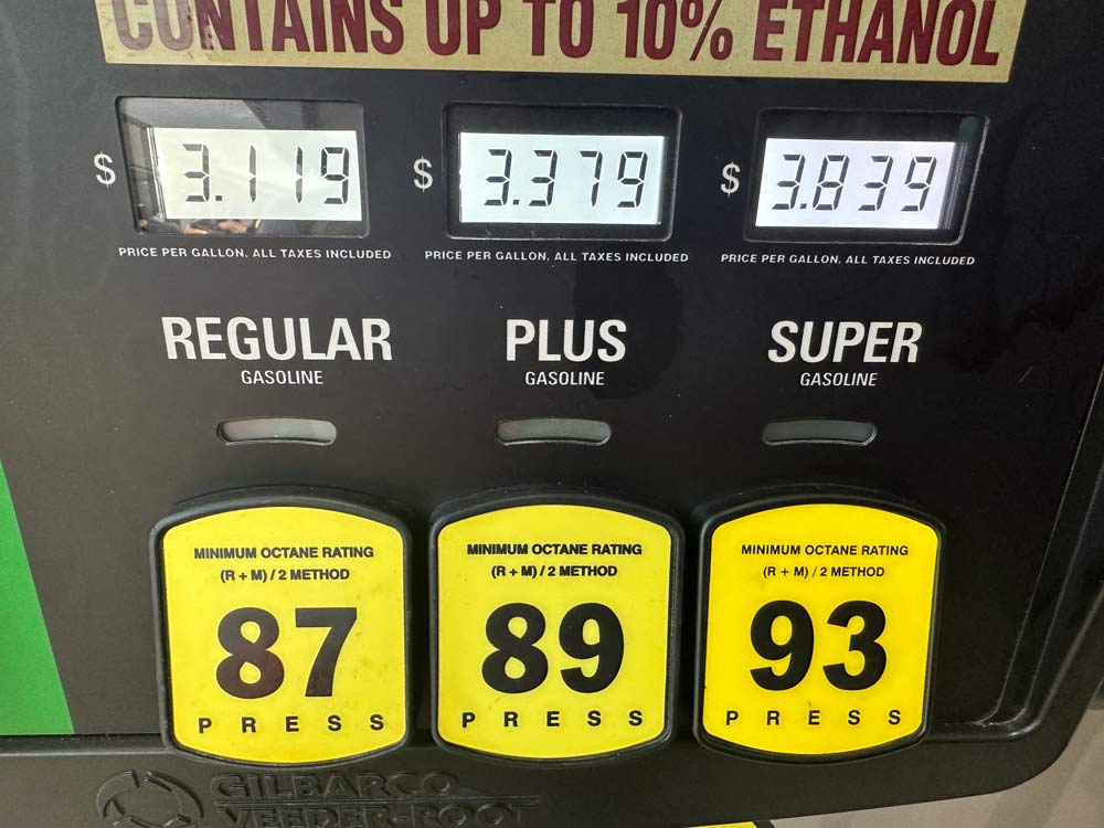 Gas Prices Sink as Oil Prices Near Late 2021 Levels | FlaglerLive