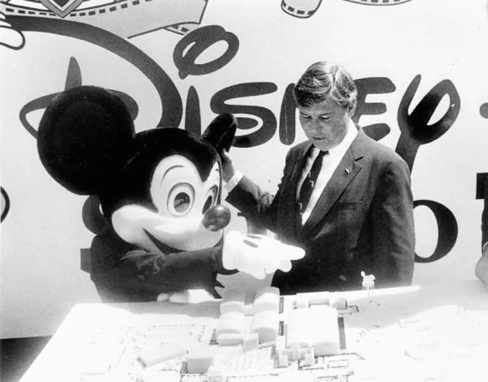 Democratic Gov. Bob Graham and Mickey Mouse looking at a model of Disney Studios on July 9, 1985, back when Florida governors did not abuse mice. (Florida Memory)