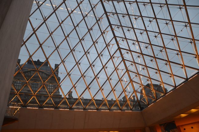 i.m. pei louvre pyramid