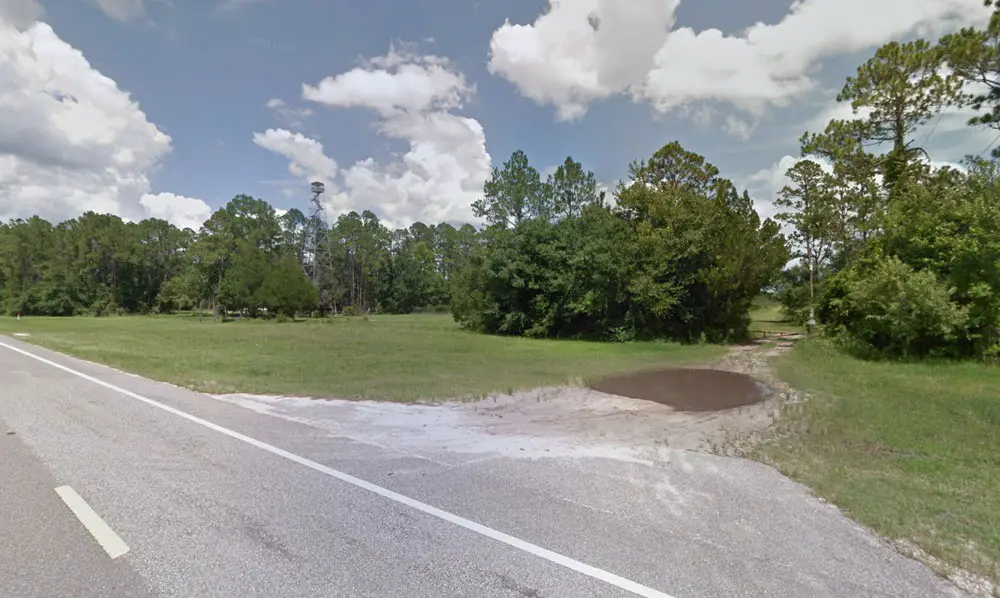 Sean Henderson was staying with a friend at a property off of State Road 100 south of Cody's Corner. (Google)