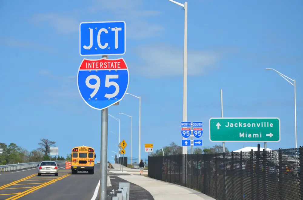 i-95 road signs