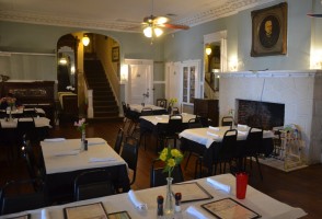 The Island Grille's Flagler Room, pre-diners. Click on the image for larger view. (© FlaglerLive)