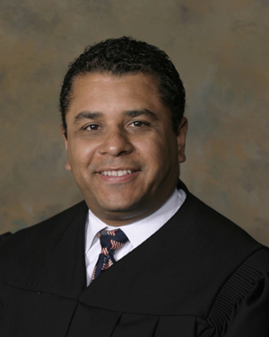 judge-raul-zambrano