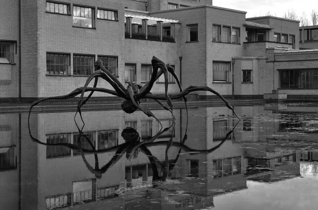 A gift from Louise Bourgeois (© Hendrik van Leeuwen)