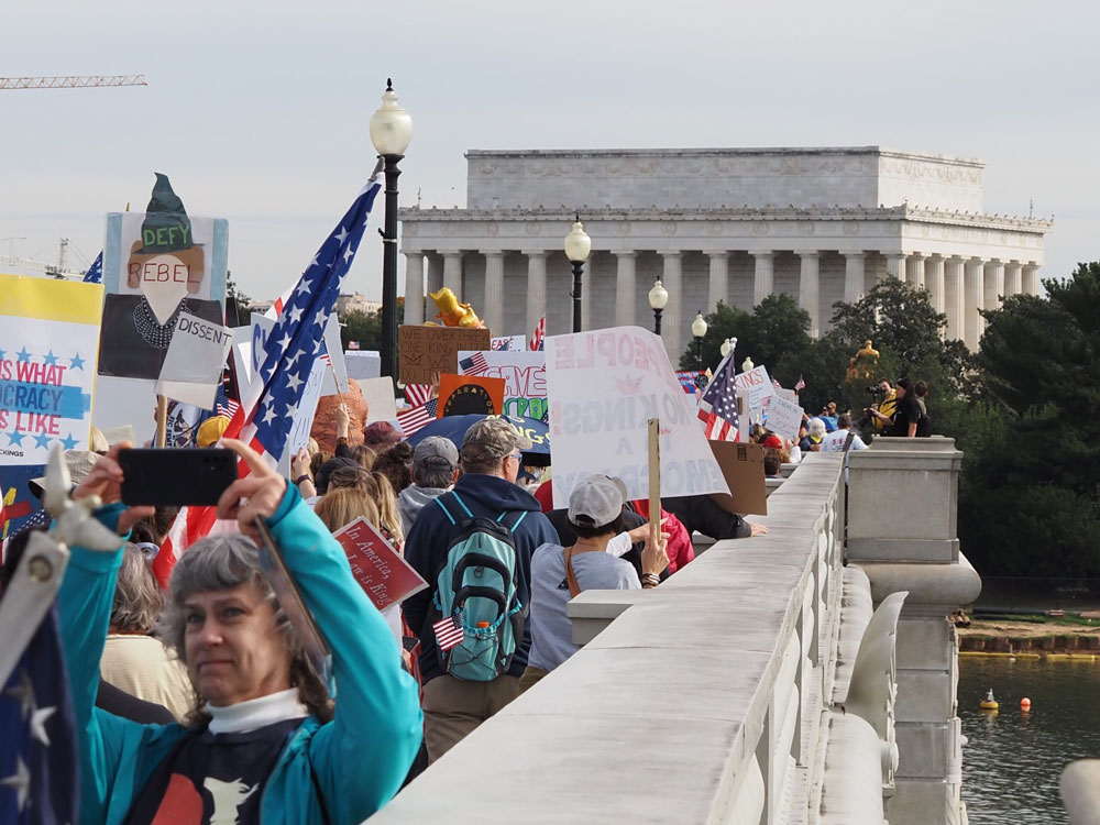 Hundreds rallied near the Lincoln Memorial in Washington, D.C., for No Kings day Saturday, Oct. 18, 2025. The event would eventually reach tens of thousands, according to organizers. (Photo by Ashley Murray/States Newsroom)