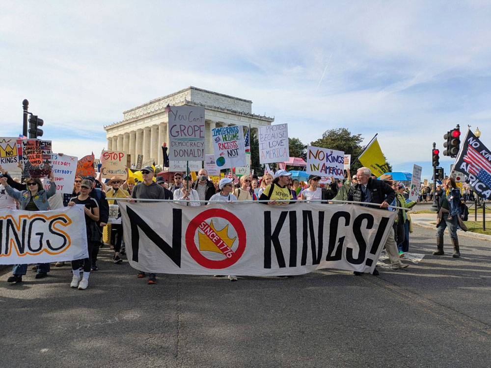 Hundreds marched across the Arlington Memorial Bridge to the No Kings day rally in Washington, D.C., on Saturday, Oct. 18, 2025. (Photo by Ashley Murray/States Newsroom)