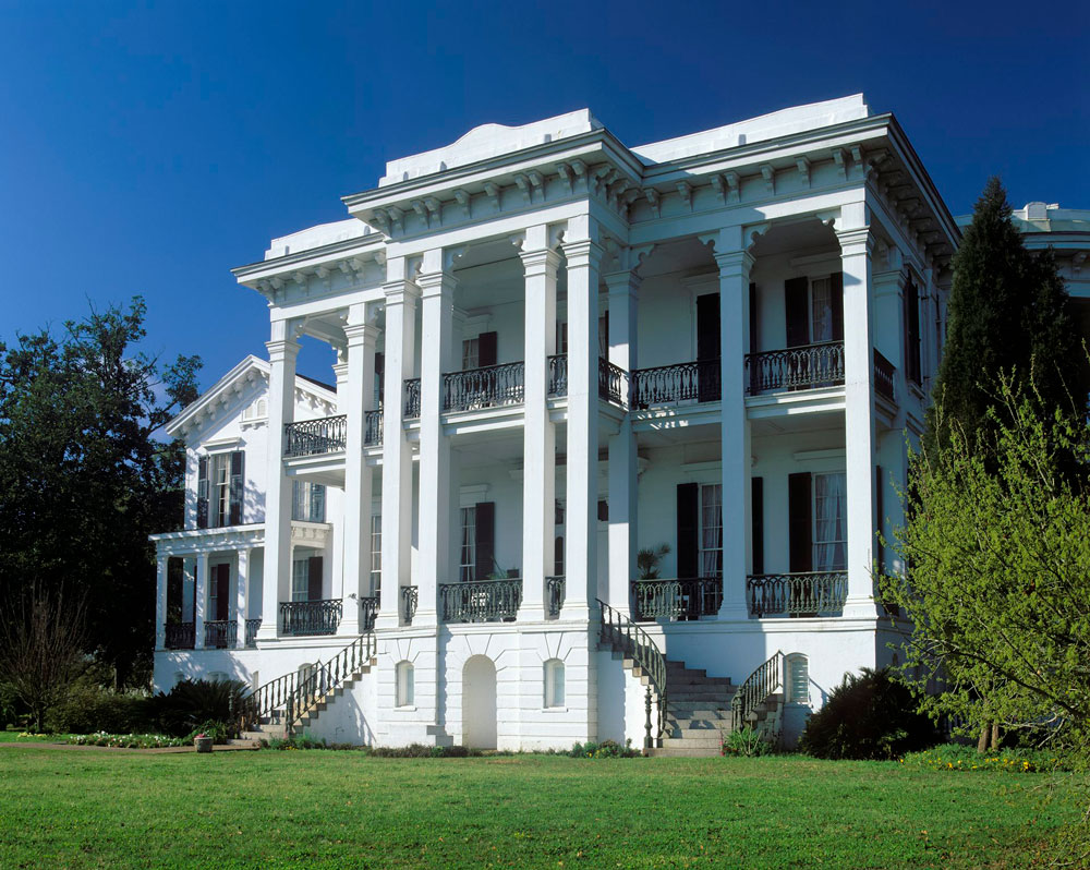 Nottoway Plantation, seen before the fire.