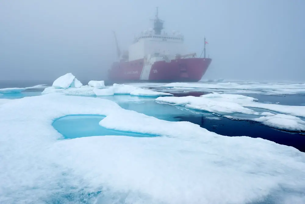 Rain and warm air make it harder for sea ice to grow. (Bonnie Jo Mount/The Washington Post via Getty Images)