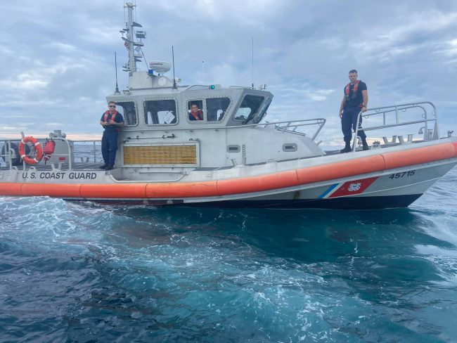 The Coast Guard crew. (Jason Arnett)