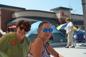 Diane Noble, left, of Orlando, and Vickie Ruso of Tampa. Click on the image for larger view. (© FlaglerLive)