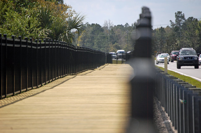 The paths along Belle Terre Parkway have been a flashpoint between S.E. Cline Construction and Palm Coast. (© FlaglerLive)