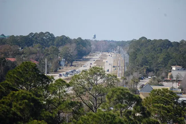 State Road 100, a great place for more spy traffic cameras, according to Palm Coast, not so great, according to county government. (© FlaglerLive)