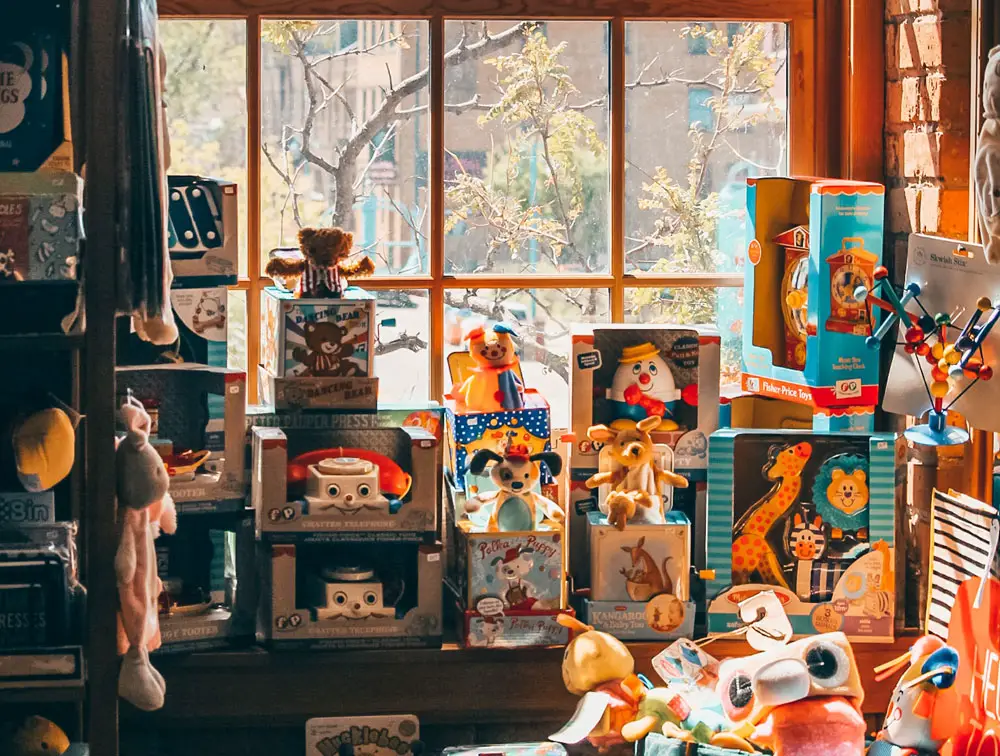 It is the season for toy drives. ( Nong on Unsplash)