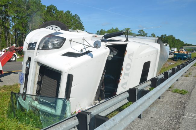 trailer overturns