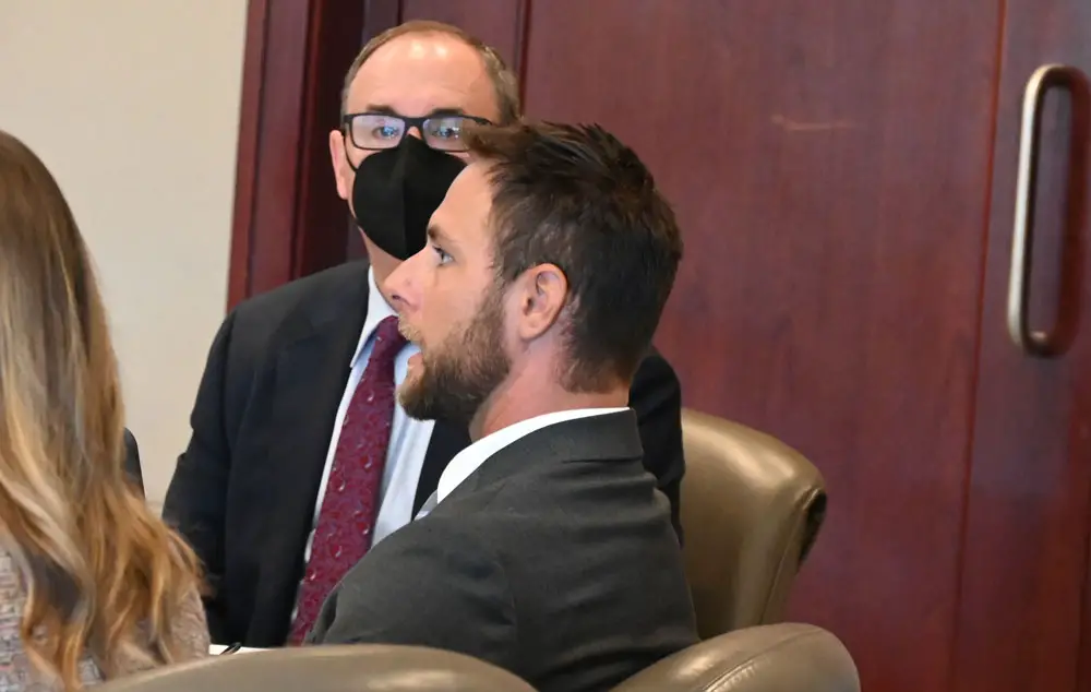 Travis Smith telling Cirecuit Judge Terence Perkins this morning that he was not interested in pleading out his case. (© FlaglerLive)