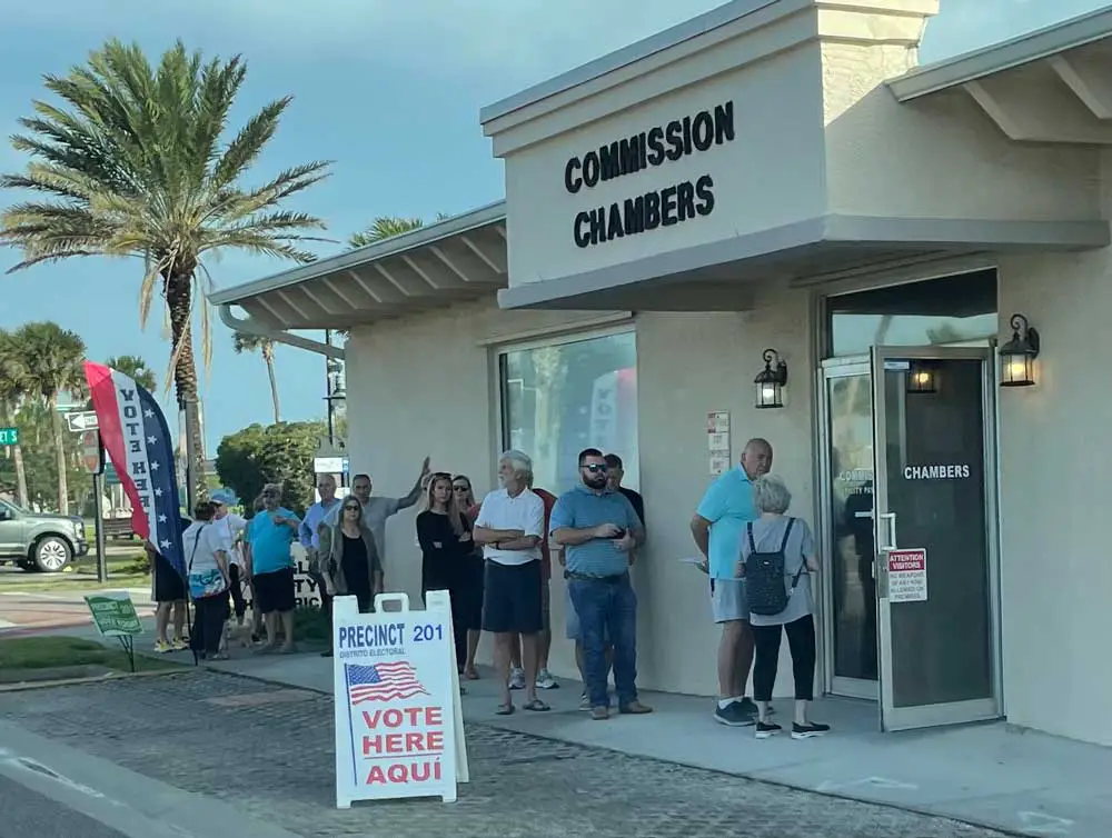 The voting line at City Hall in Flagler Beach shortly after polls opened this morning. (© FlaglerLive)