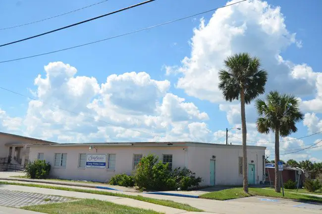 The county has long controlled the Wickline Center at 800 South Daytona Avenue in Flagler Beach. Now the city wants that control back as part of an effort to turn the complex where the Wickline center sits, along with two other city-owned building, into more of a city campus. (© FlaglerLive)